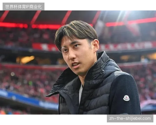 日本队边路防守将面临严峻考验，三笘薰和伊藤洋辉需要重点限制荷兰边翼卫的插上